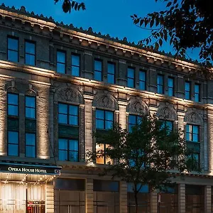 Hotel Opera House ***