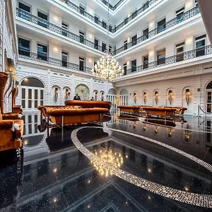 Hotel Prestige, Budapeste